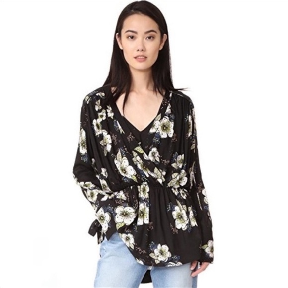 Free People Tuscan Dreams Printed Floral Top NEW - Picture 2 of 11